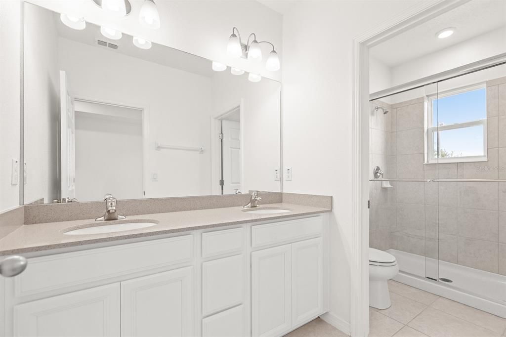 В аренду: $2,450 (3 спален, 2 ванн, 1702 Квадратных фут)