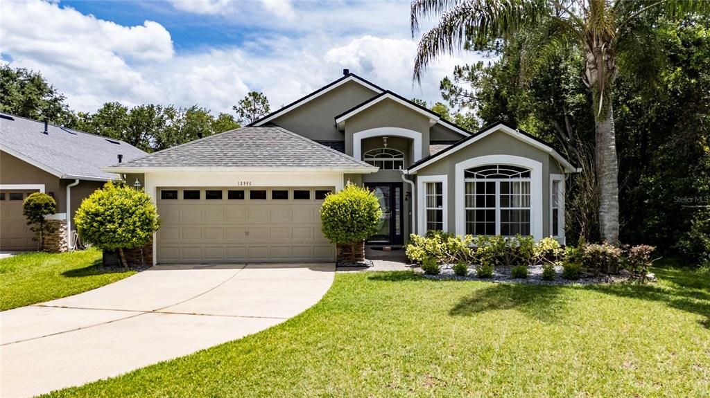 For Sale: $595,000 (4 beds, 2 baths, 2068 Square Feet)