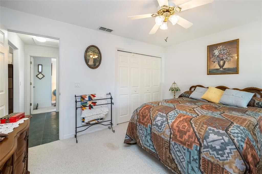 For Sale: $325,000 (3 beds, 2 baths, 1724 Square Feet)