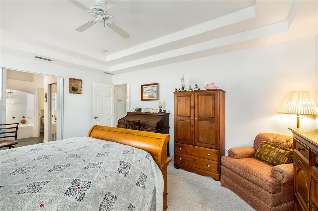 For Sale: $325,000 (3 beds, 2 baths, 1724 Square Feet)