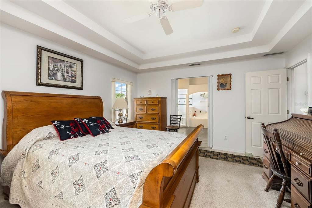 For Sale: $325,000 (3 beds, 2 baths, 1724 Square Feet)