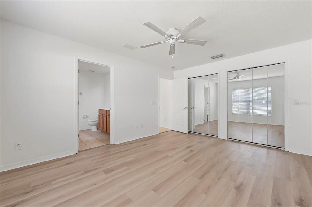 For Sale: $299,700 (3 beds, 2 baths, 1310 Square Feet)