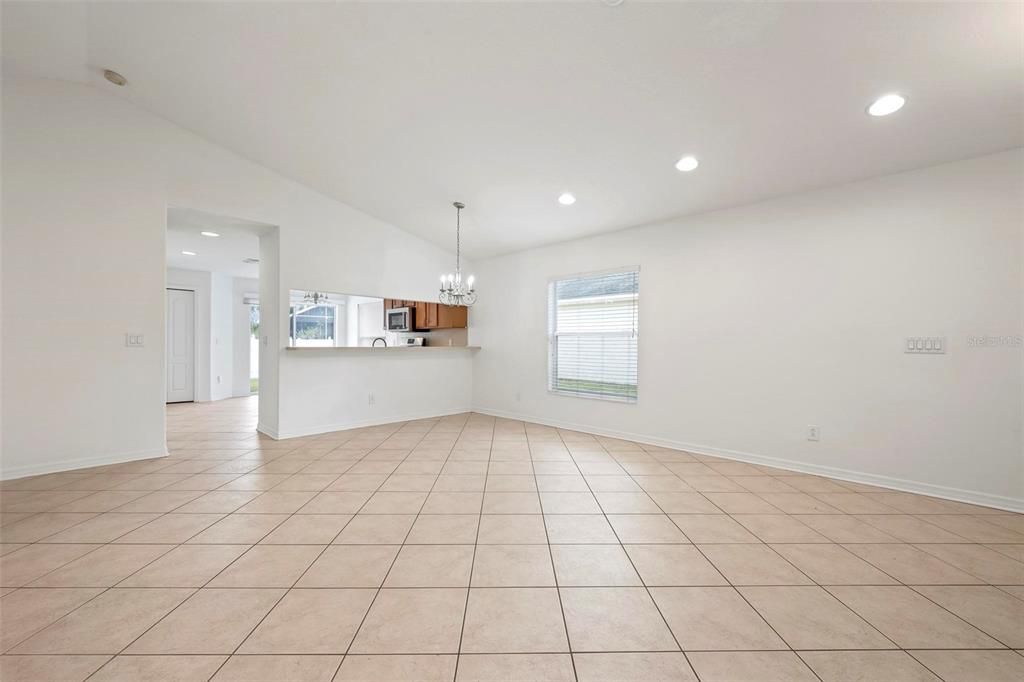 For Sale: $299,700 (3 beds, 2 baths, 1310 Square Feet)