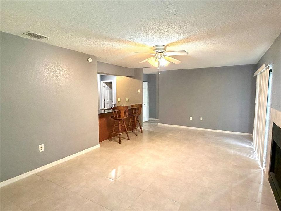 В аренду: $1,950 (3 спален, 2 ванн, 1332 Квадратных фут)
