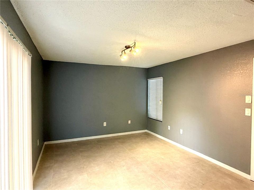 В аренду: $1,950 (3 спален, 2 ванн, 1332 Квадратных фут)