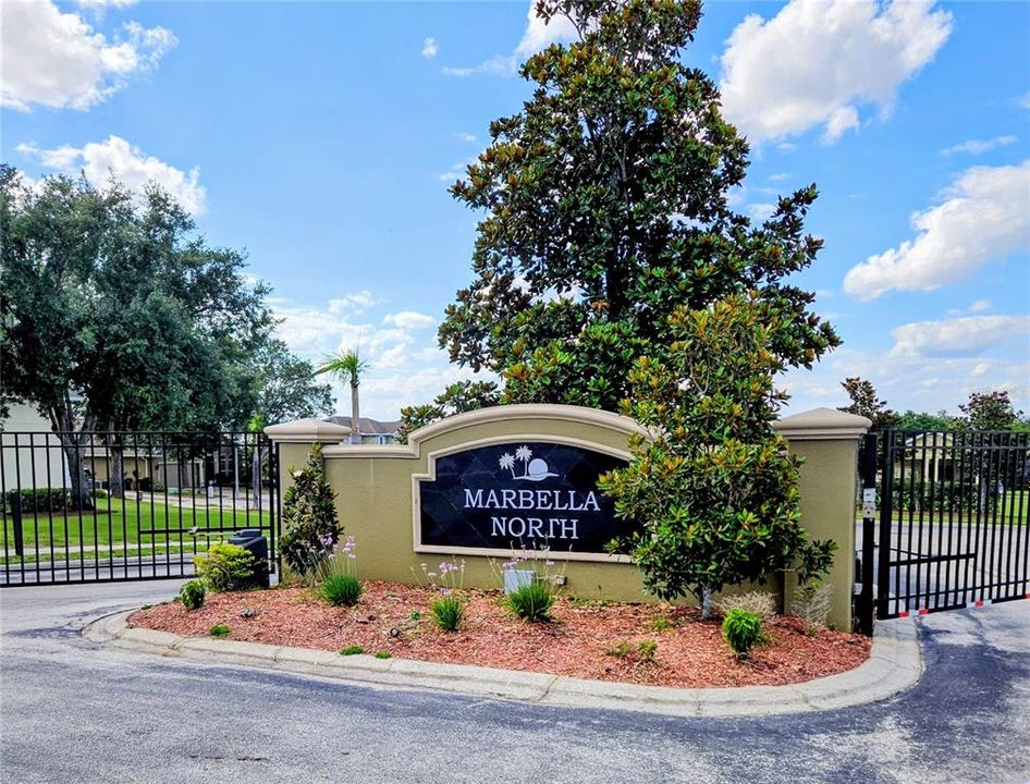 For Sale: $359,500 (4 beds, 2 baths, 1972 Square Feet)