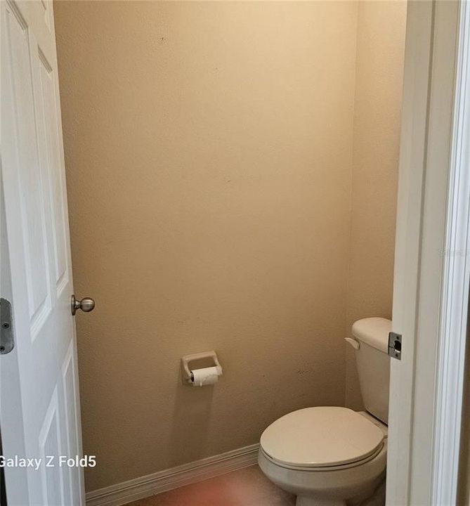For Sale: $359,500 (4 beds, 2 baths, 1972 Square Feet)