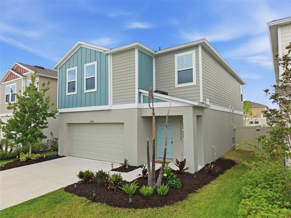 For Sale: $399,000 (4 beds, 2 baths, 2062 Square Feet)