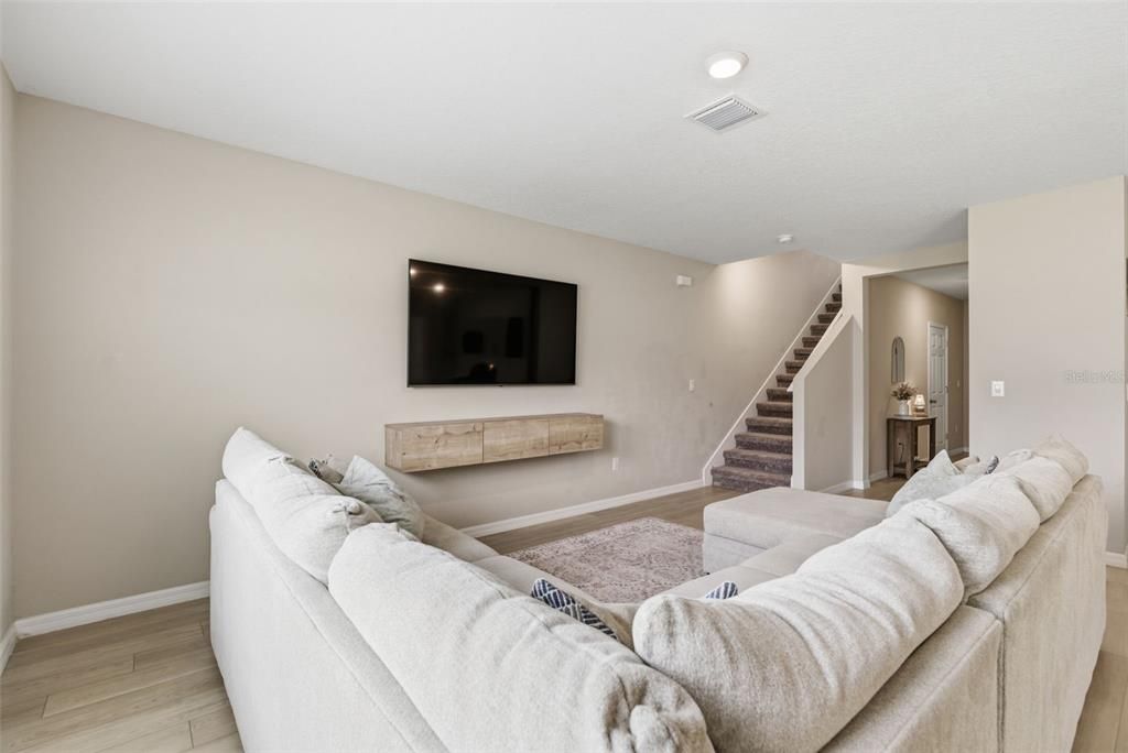 For Sale: $399,000 (4 beds, 2 baths, 2062 Square Feet)