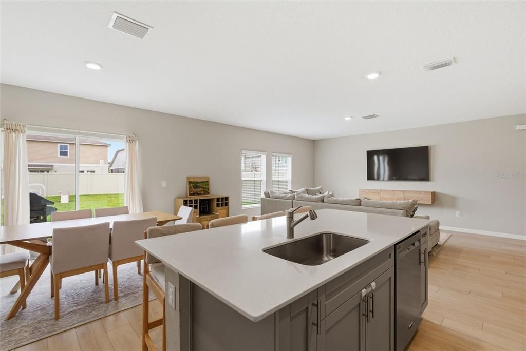For Sale: $399,000 (4 beds, 2 baths, 2062 Square Feet)
