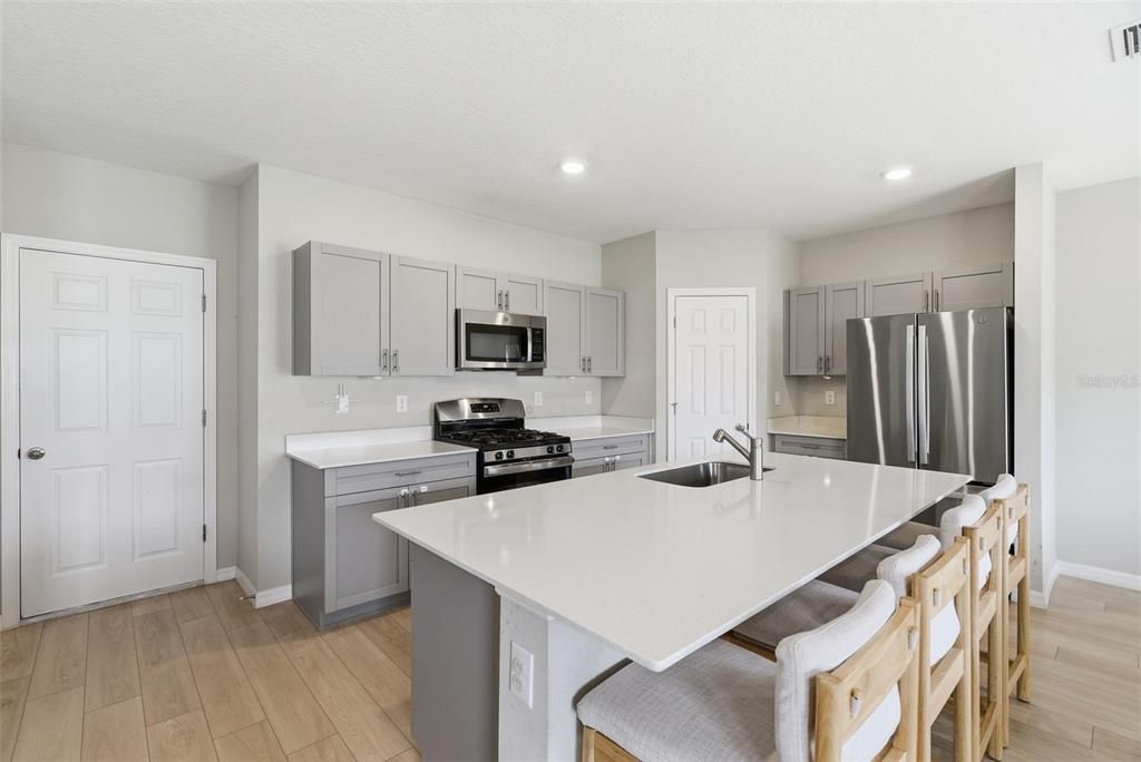 For Sale: $399,000 (4 beds, 2 baths, 2062 Square Feet)