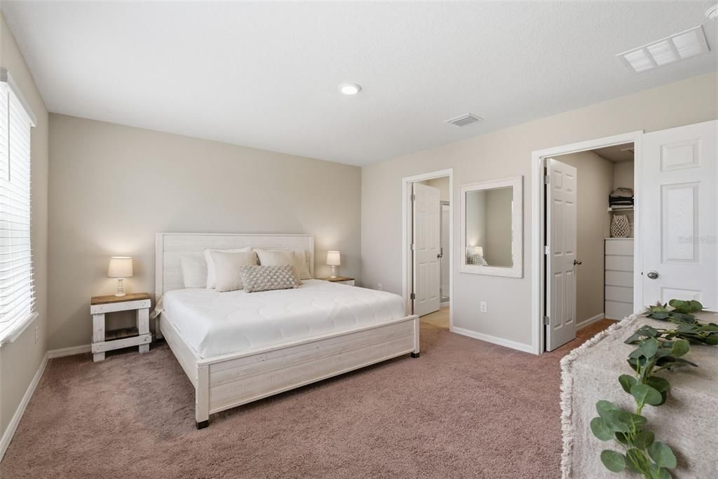 For Sale: $399,000 (4 beds, 2 baths, 2062 Square Feet)