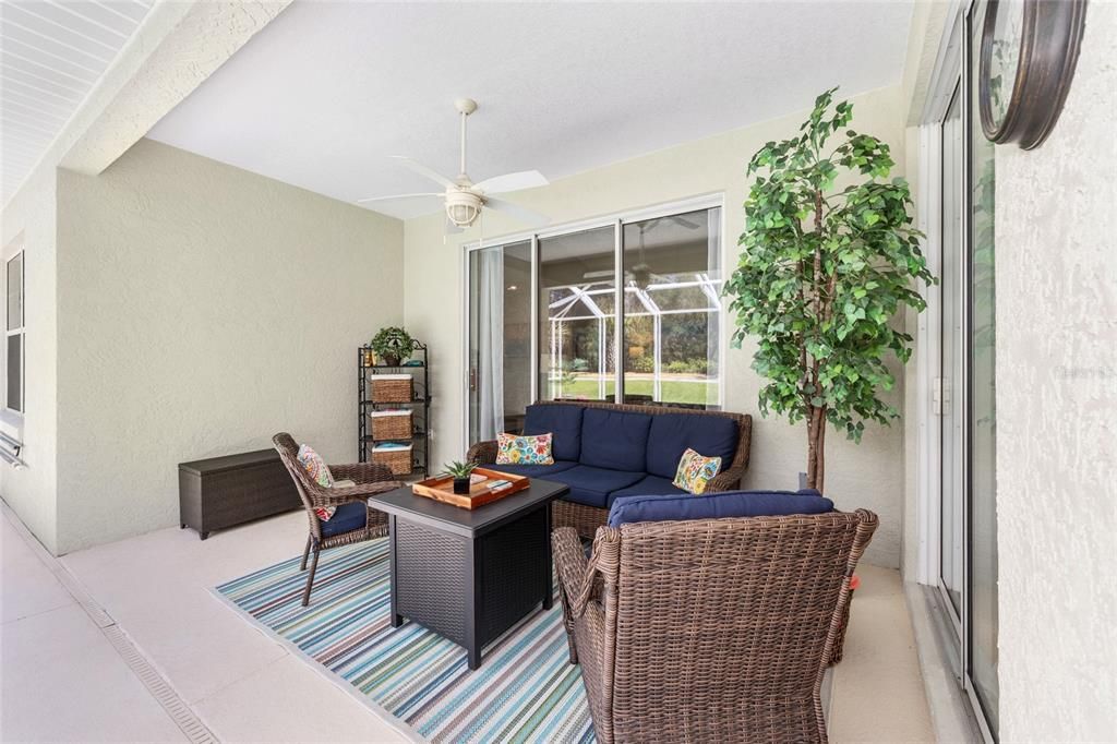 En Venta: $365,000 (3 camas, 2 baños, 1623 Pies cuadrados)