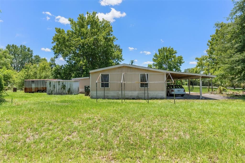 For Sale: $189,900 (3 beds, 2 baths, 1040 Square Feet)
