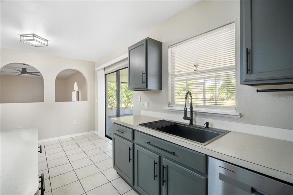For Sale: $374,900 (4 beds, 2 baths, 2222 Square Feet)