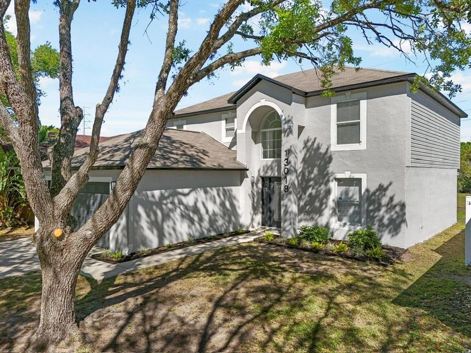 For Sale: $374,900 (4 beds, 2 baths, 2222 Square Feet)