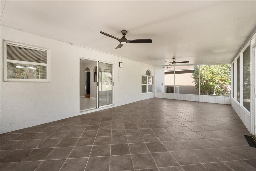 For Sale: $374,900 (4 beds, 2 baths, 2222 Square Feet)