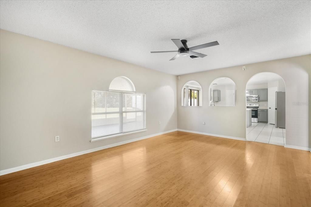 For Sale: $374,900 (4 beds, 2 baths, 2222 Square Feet)