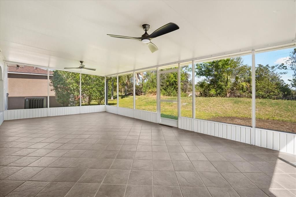 For Sale: $374,900 (4 beds, 2 baths, 2222 Square Feet)