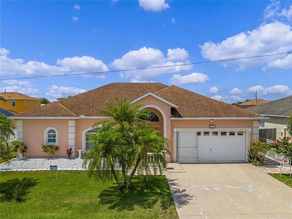 For Sale: $339,990 (3 beds, 2 baths, 2239 Square Feet)