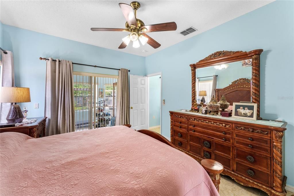 For Sale: $339,990 (3 beds, 2 baths, 2239 Square Feet)