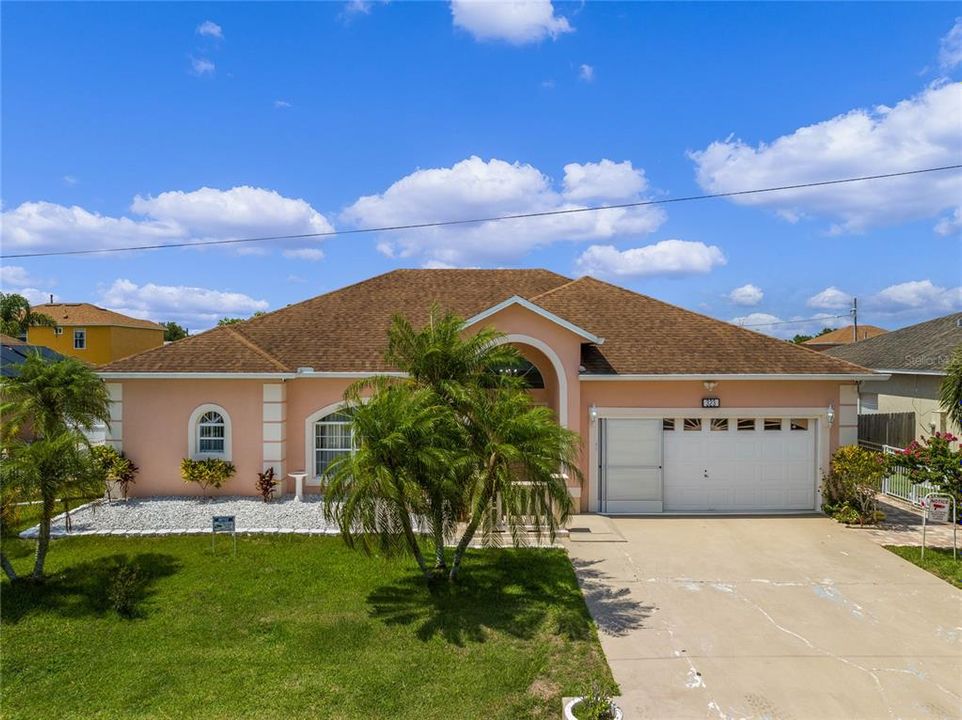 For Sale: $339,990 (3 beds, 2 baths, 2239 Square Feet)
