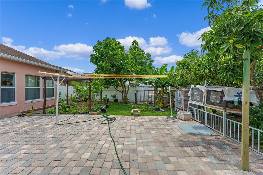 For Sale: $339,990 (3 beds, 2 baths, 2239 Square Feet)