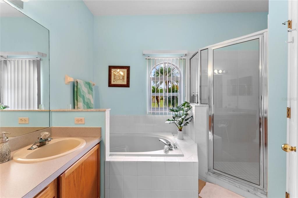 For Sale: $339,990 (3 beds, 2 baths, 2239 Square Feet)