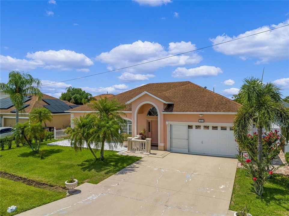 For Sale: $339,990 (3 beds, 2 baths, 2239 Square Feet)