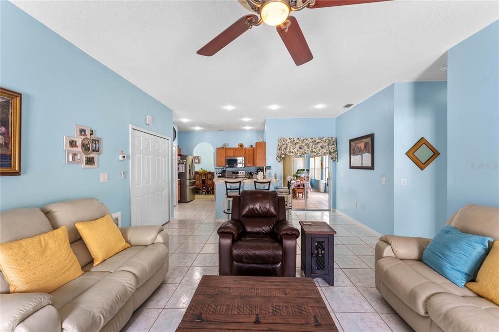 For Sale: $339,990 (3 beds, 2 baths, 2239 Square Feet)