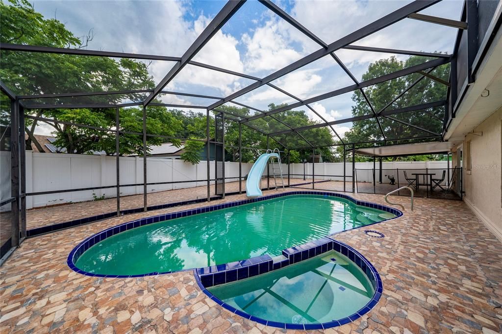 For Sale: $419,900 (3 beds, 2 baths, 1644 Square Feet)