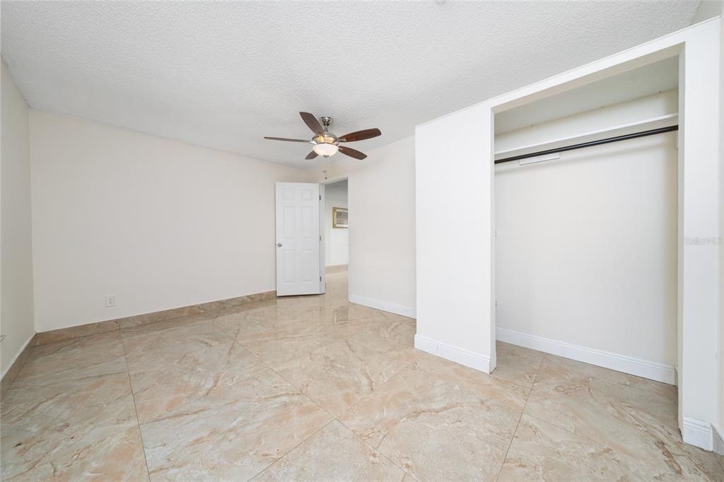 For Sale: $419,900 (3 beds, 2 baths, 1644 Square Feet)