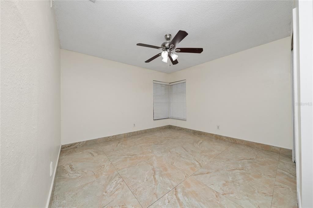 For Sale: $419,900 (3 beds, 2 baths, 1644 Square Feet)