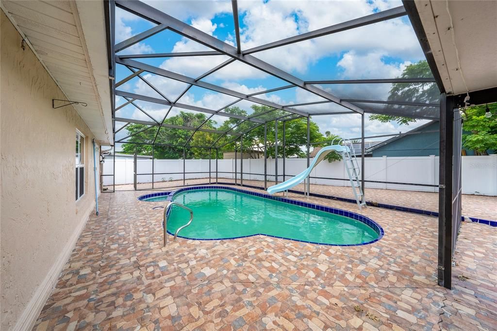 For Sale: $419,900 (3 beds, 2 baths, 1644 Square Feet)