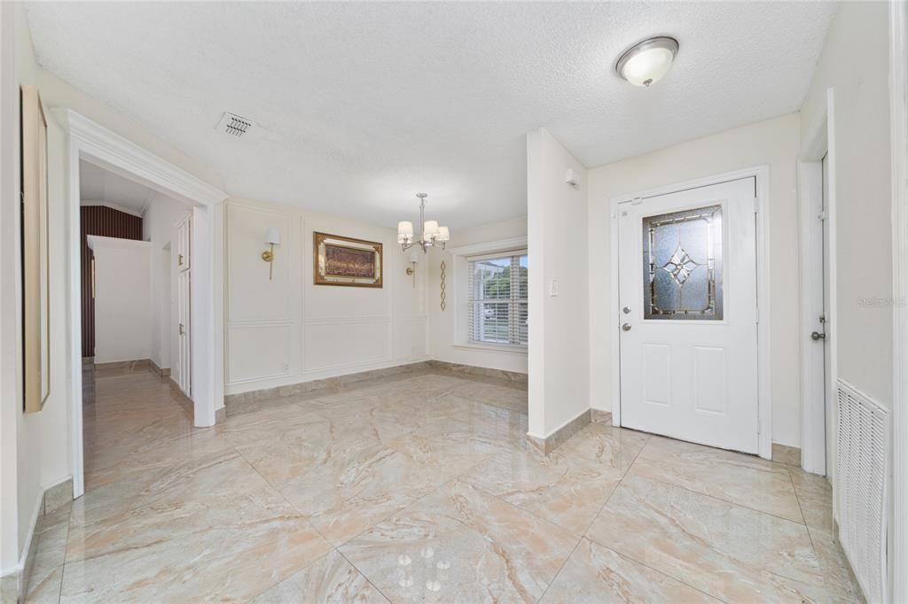 For Sale: $419,900 (3 beds, 2 baths, 1644 Square Feet)