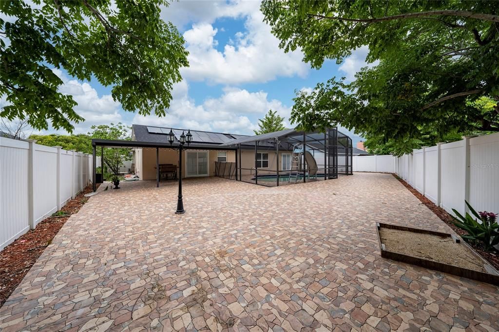 For Sale: $419,900 (3 beds, 2 baths, 1644 Square Feet)
