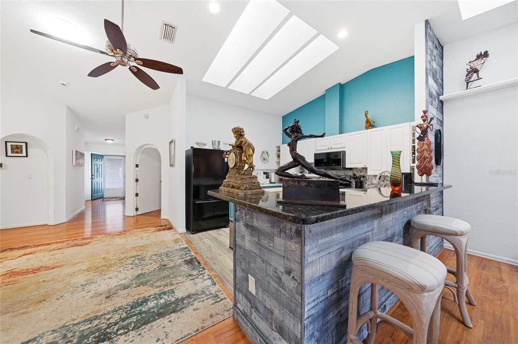 For Sale: $334,000 (3 beds, 2 baths, 2582 Square Feet)
