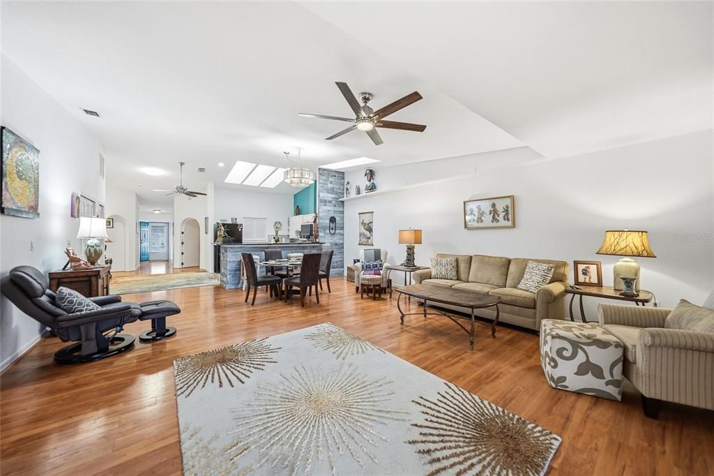 For Sale: $334,000 (3 beds, 2 baths, 2582 Square Feet)