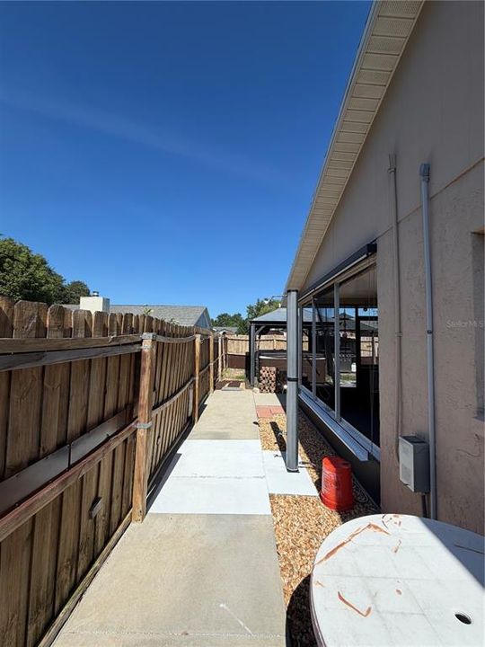 For Sale: $250,000 (3 beds, 2 baths, 1516 Square Feet)