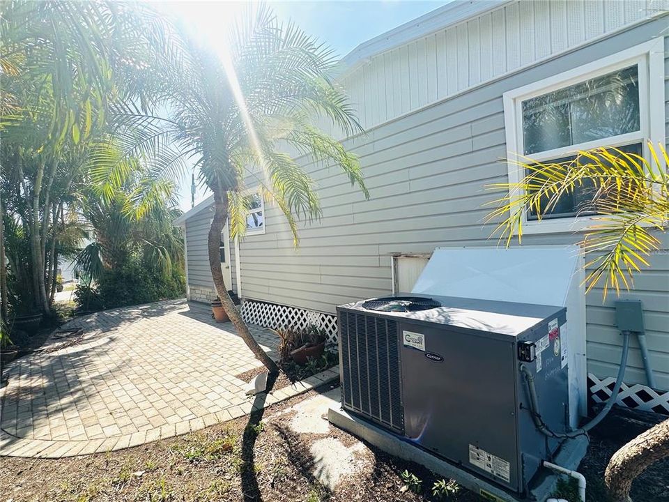 For Sale: $99,000 (2 beds, 2 baths, 1008 Square Feet)