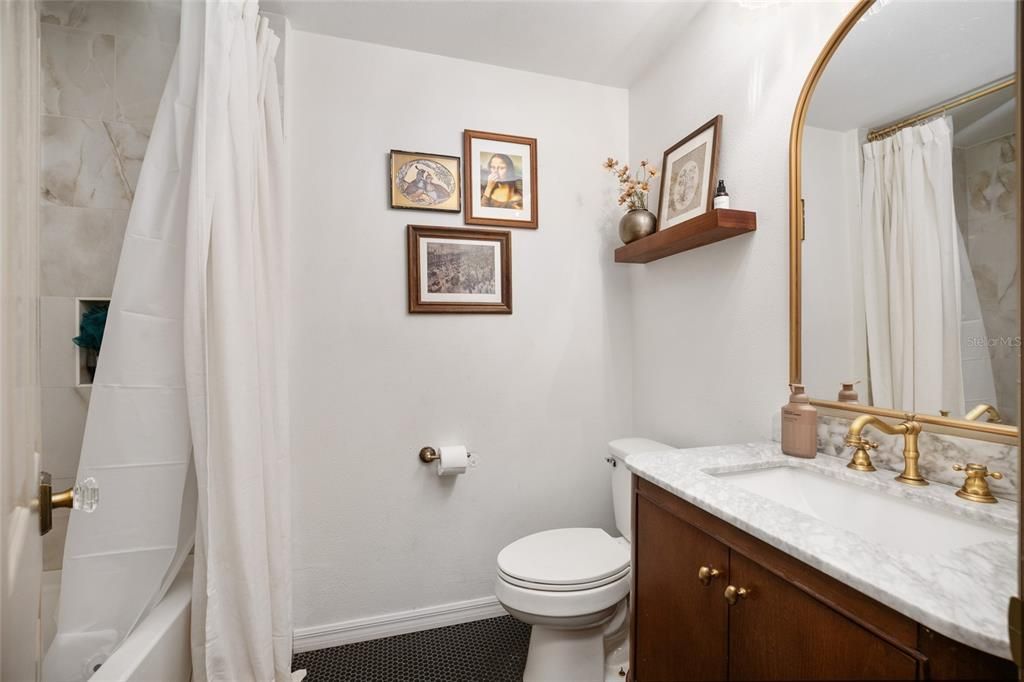 For Sale: $545,000 (3 beds, 3 baths, 2031 Square Feet)