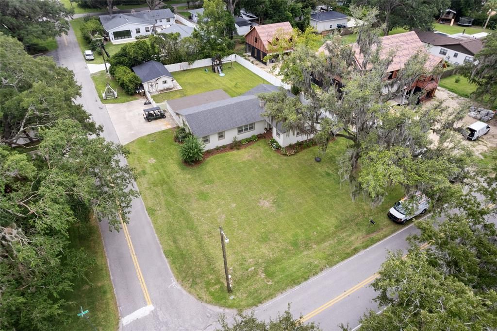 For Sale: $545,000 (3 beds, 3 baths, 2031 Square Feet)