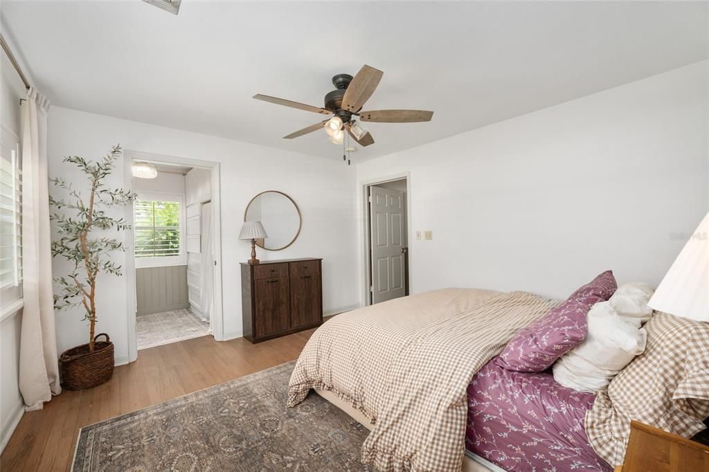 For Sale: $545,000 (3 beds, 3 baths, 2031 Square Feet)