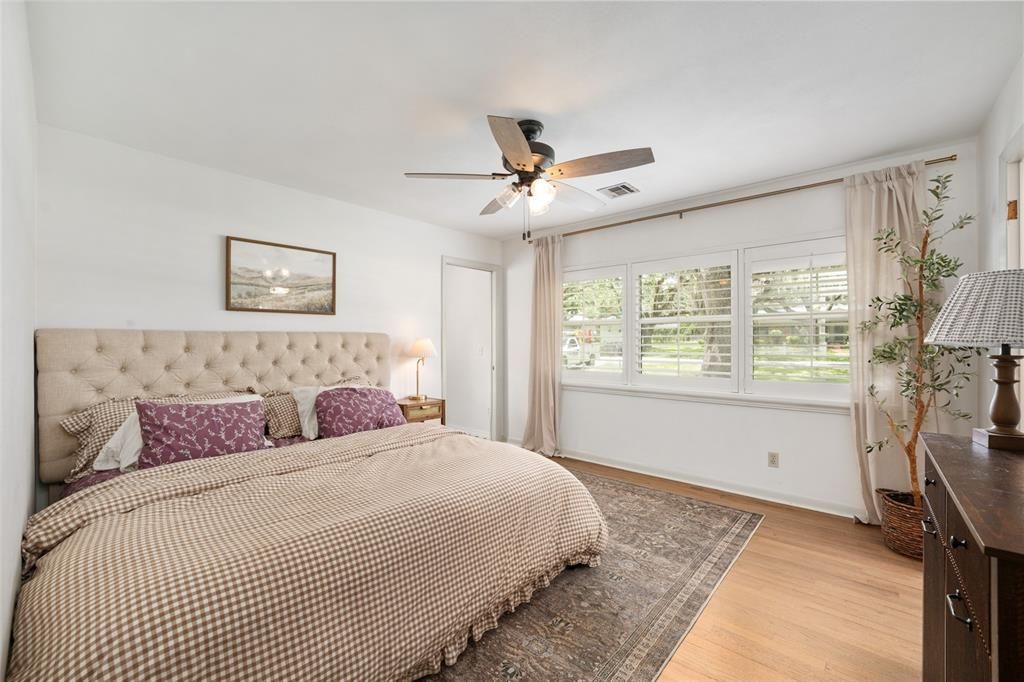 For Sale: $545,000 (3 beds, 3 baths, 2031 Square Feet)