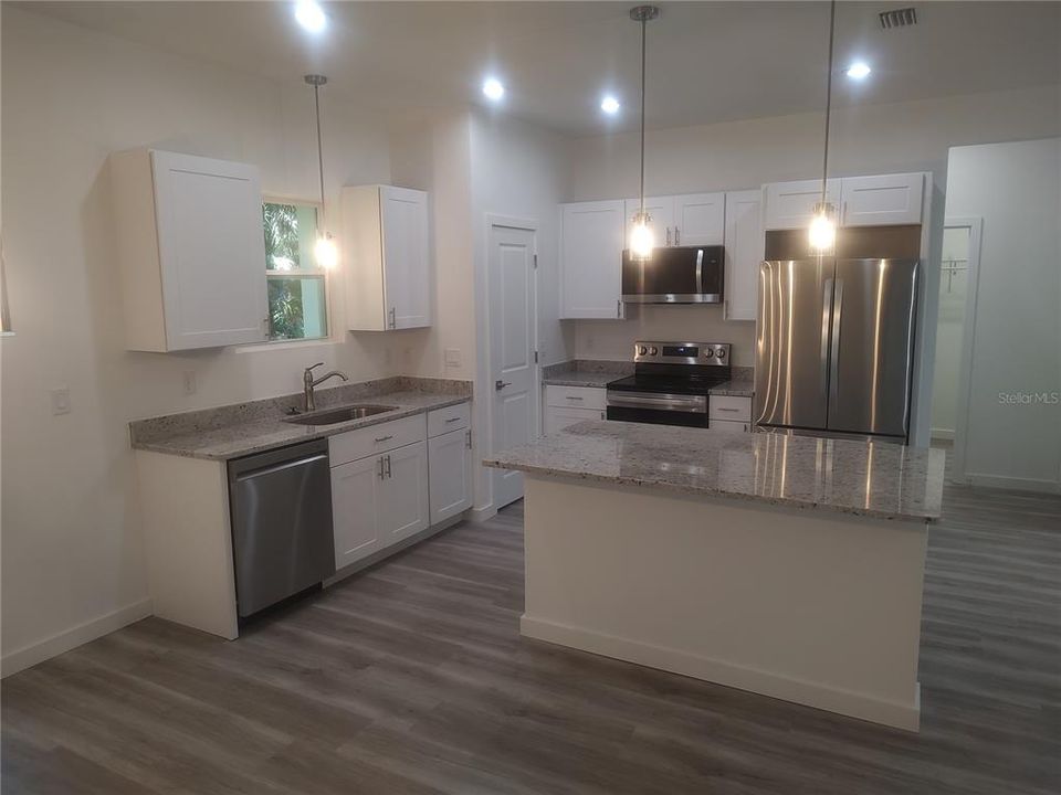 En Venta: $440,000 (3 camas, 2 baños, 1517 Pies cuadrados)
