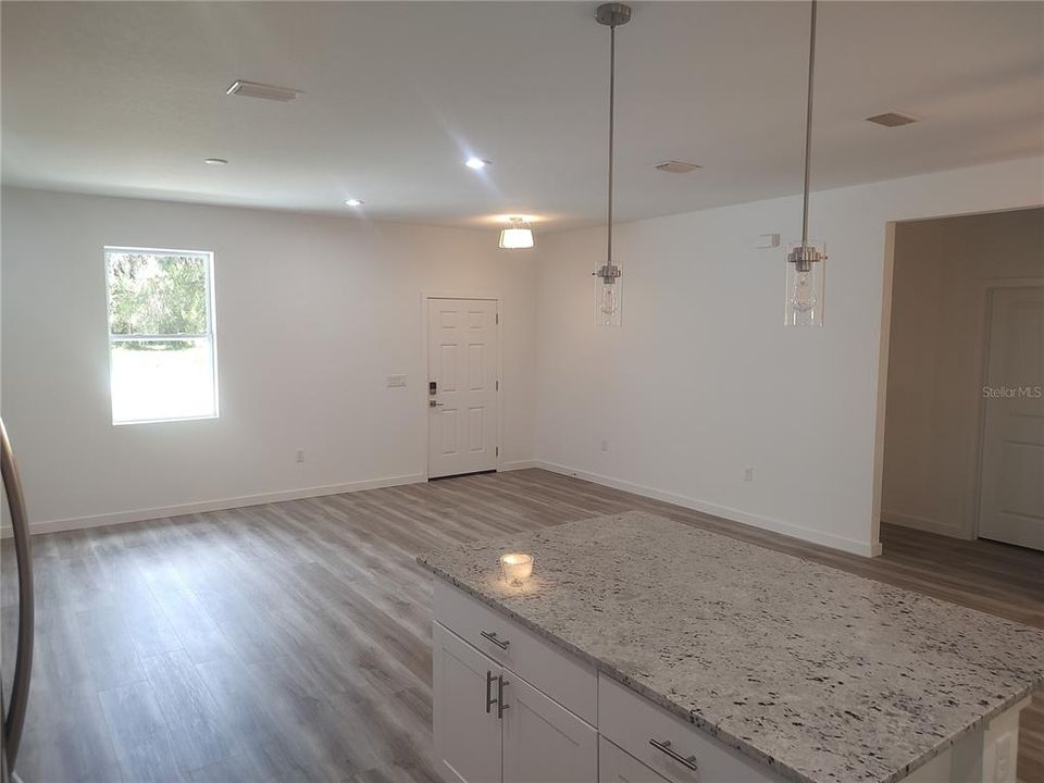 En Venta: $440,000 (3 camas, 2 baños, 1517 Pies cuadrados)