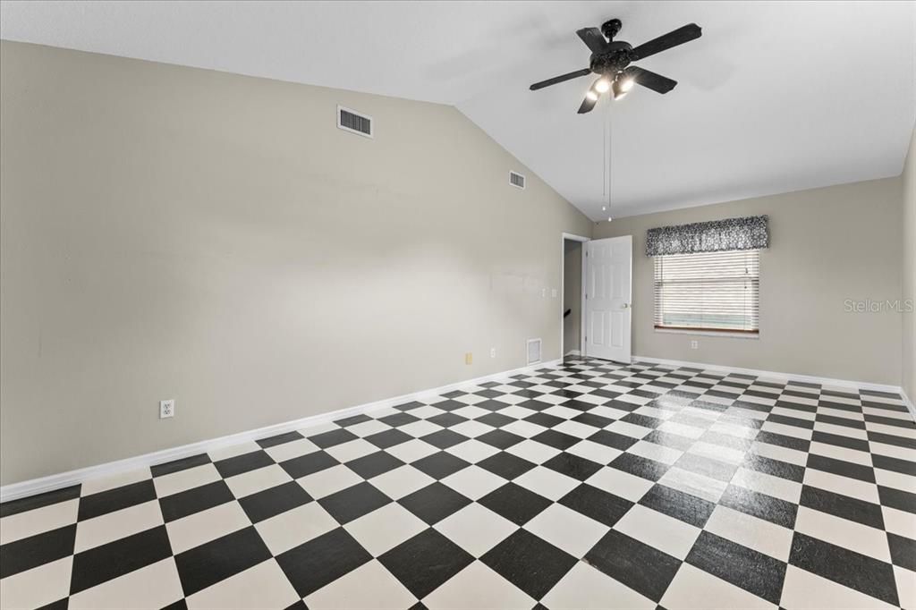 For Sale: $1,695,000 (5 beds, 4 baths, 4558 Square Feet)