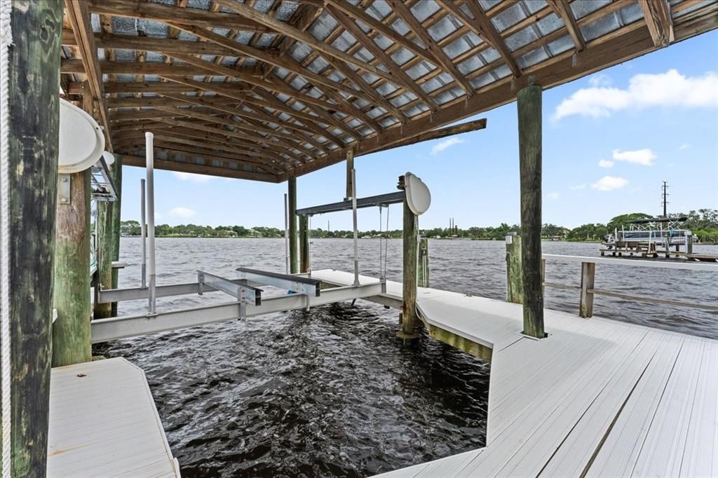 For Sale: $1,695,000 (5 beds, 4 baths, 4558 Square Feet)