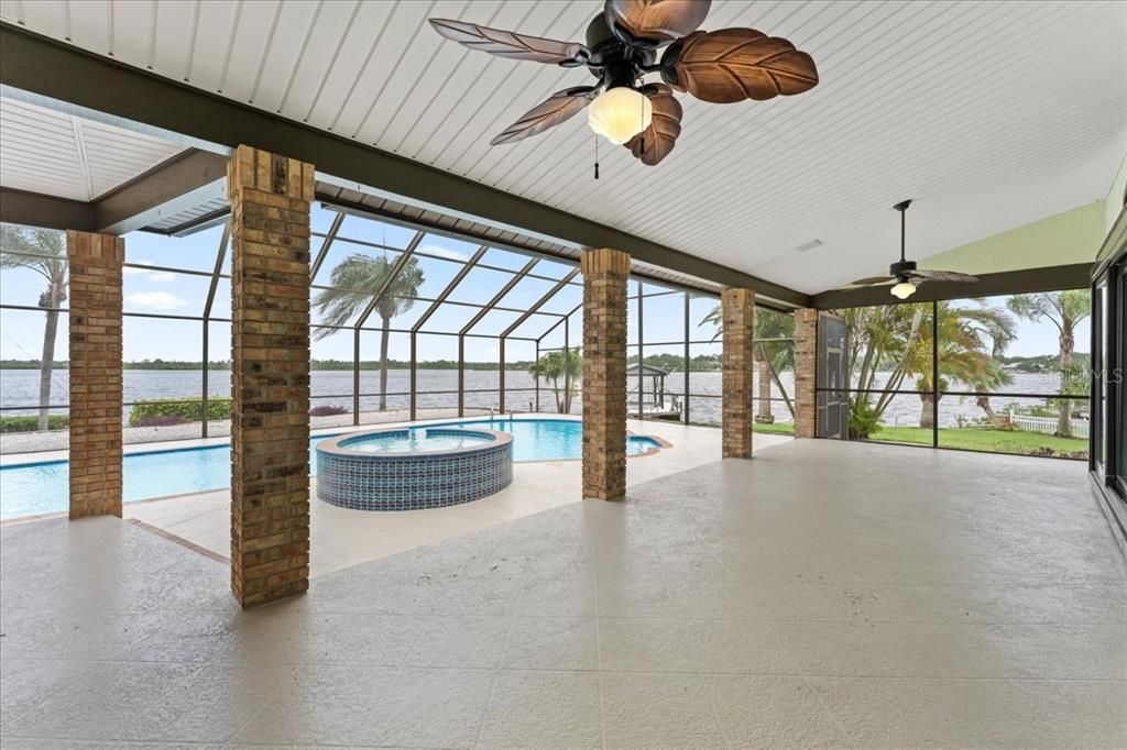 For Sale: $1,695,000 (5 beds, 4 baths, 4558 Square Feet)