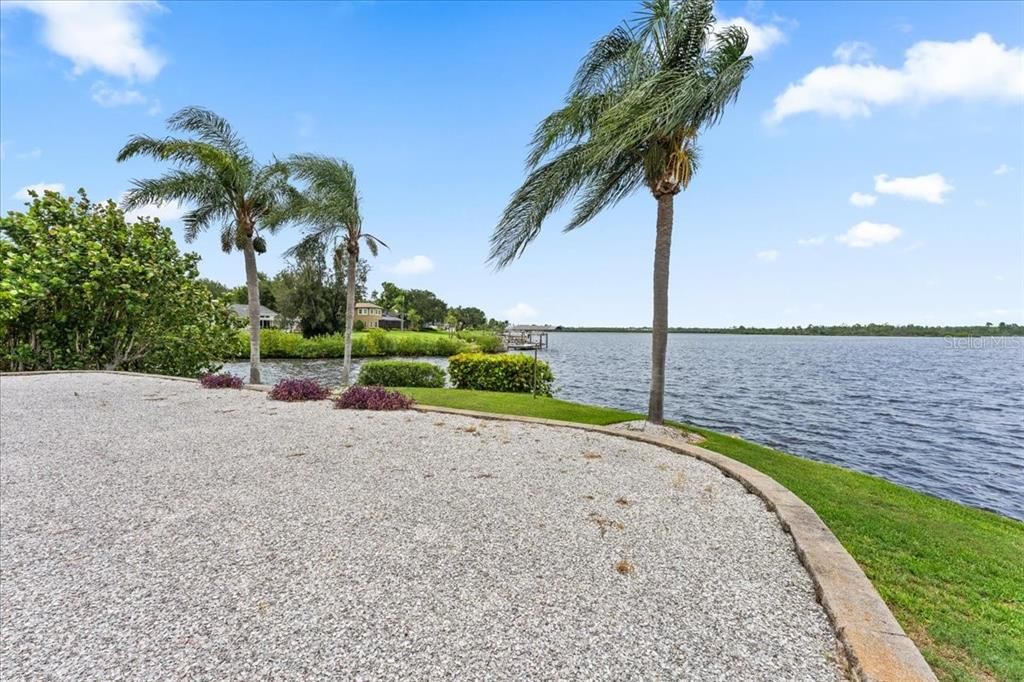 For Sale: $1,695,000 (5 beds, 4 baths, 4558 Square Feet)